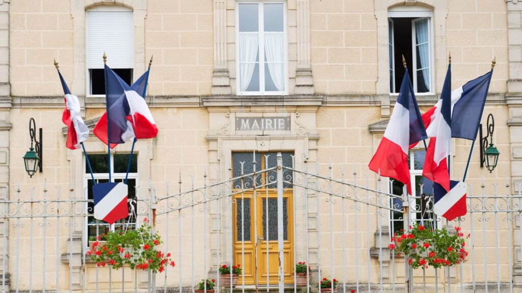 Fournitures de bureau mairie et services municipaux